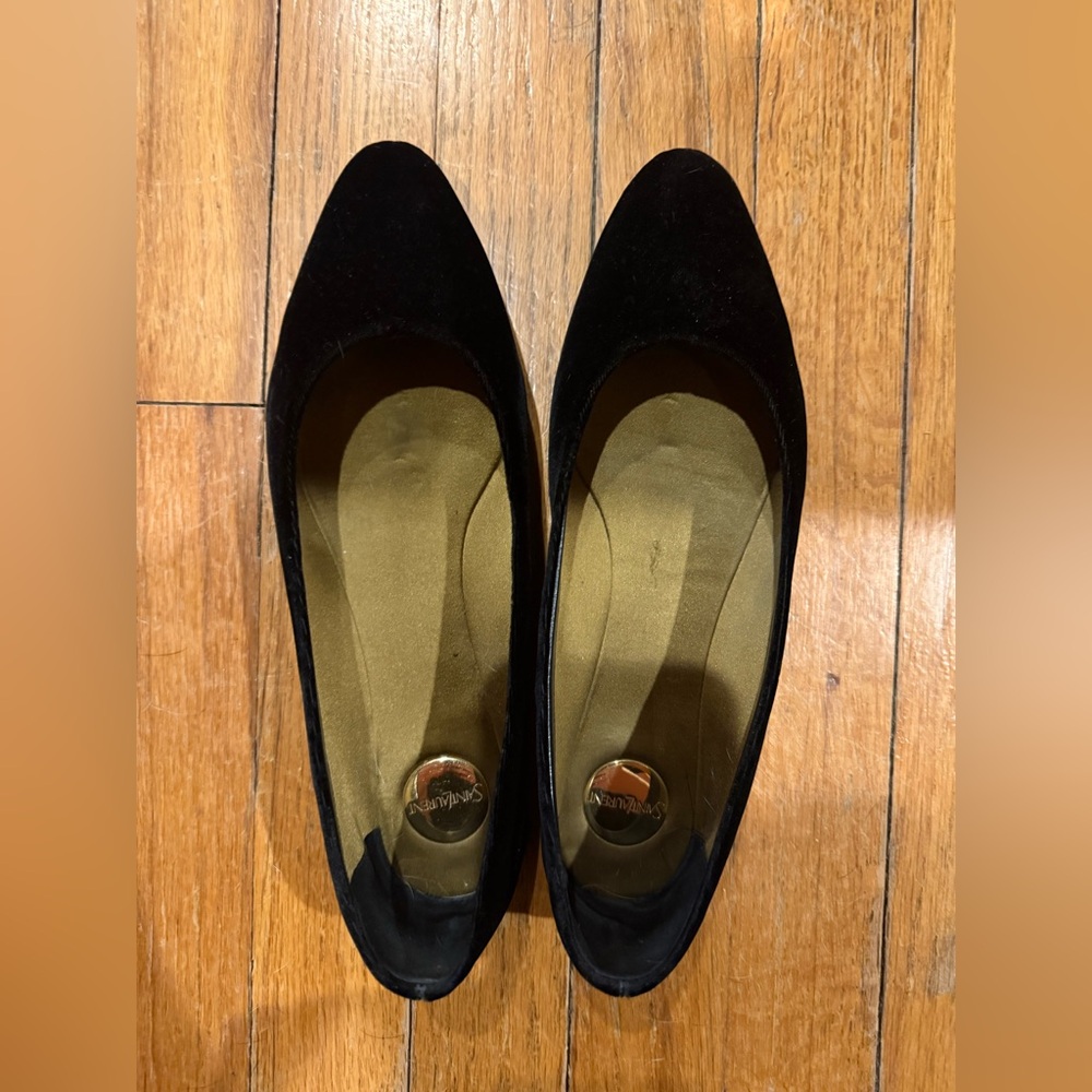Yves Saint Laurent Velvet flats